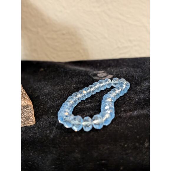 Three Blue Crystal One Clear Quartz Chip Bracelet Lot - Picture 7 of 9